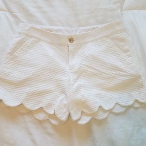Lilly Pulitzer white scalloped shorts